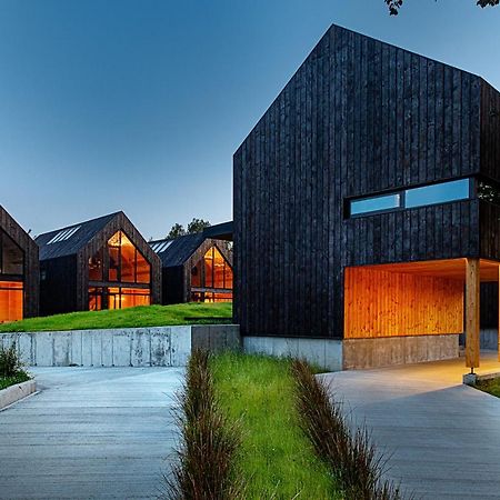 Vila Camppinus Park Jezierzany Exteriér fotografie