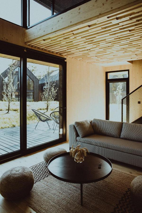 Vila Camppinus Park Jezierzany Exteriér fotografie